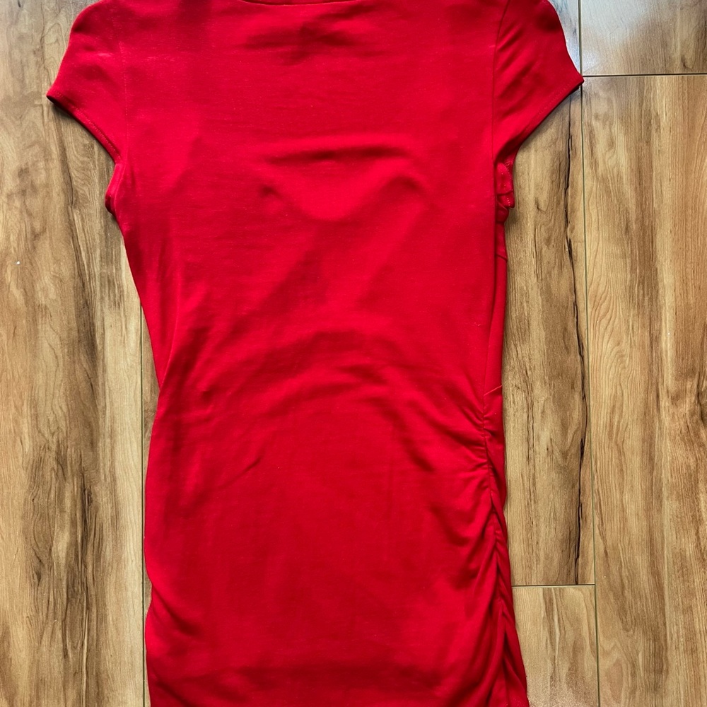 Express Red Tee - Picture 2 of 3